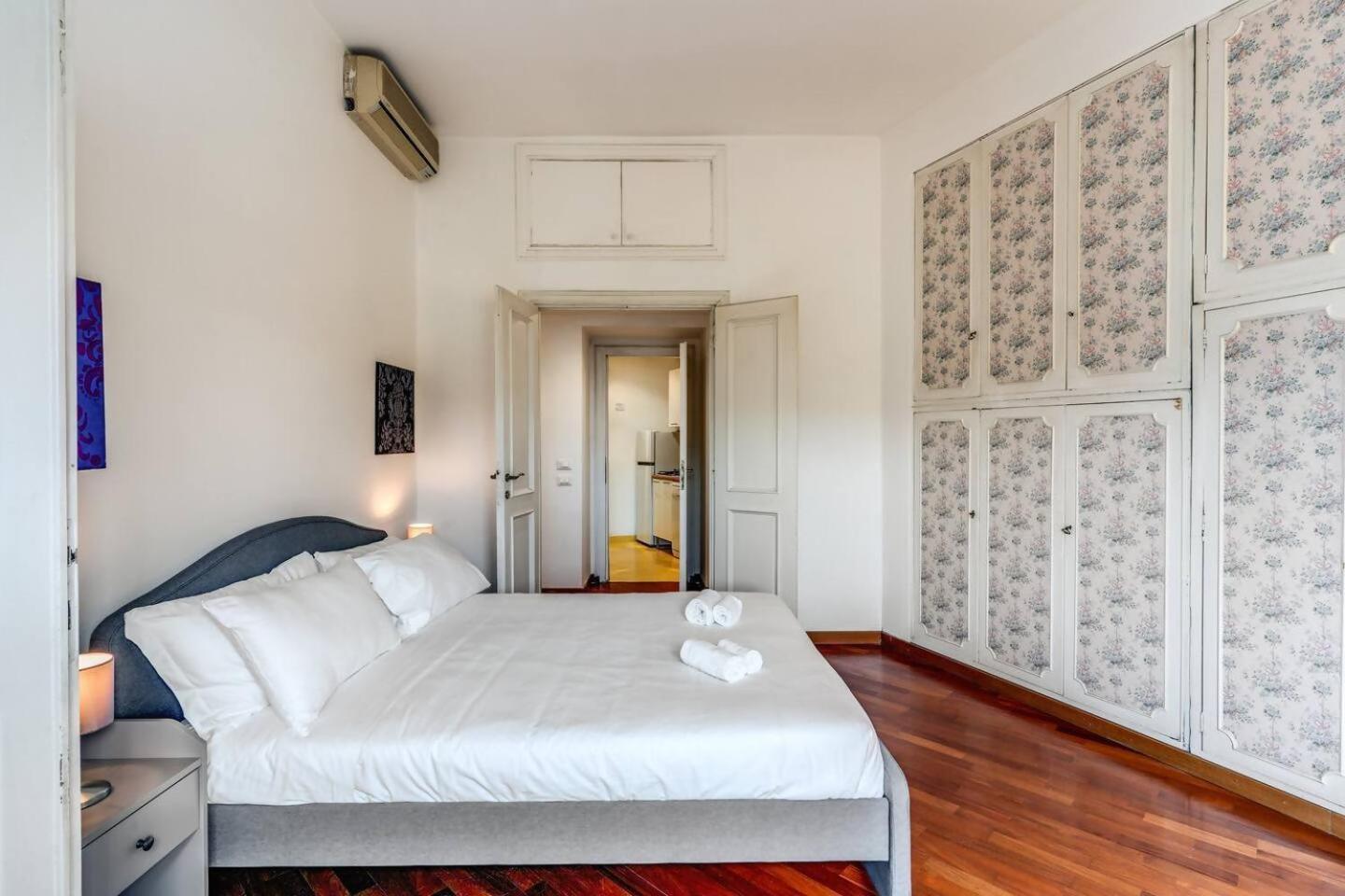 Splendid Flat On The Tiber River Rome Extérieur photo