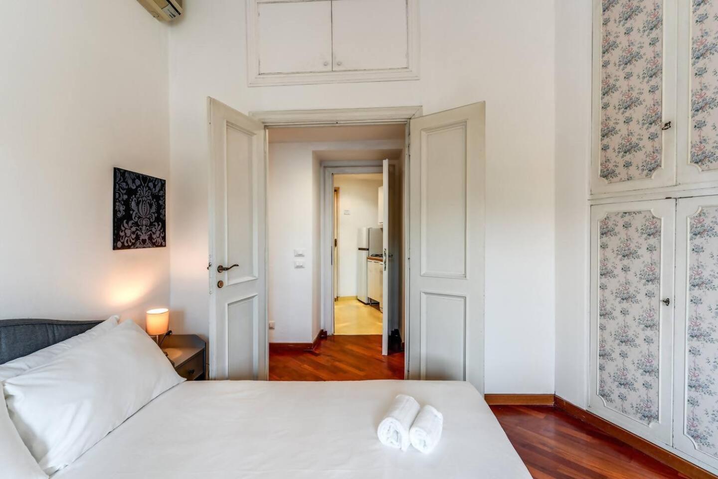 Splendid Flat On The Tiber River Rome Extérieur photo