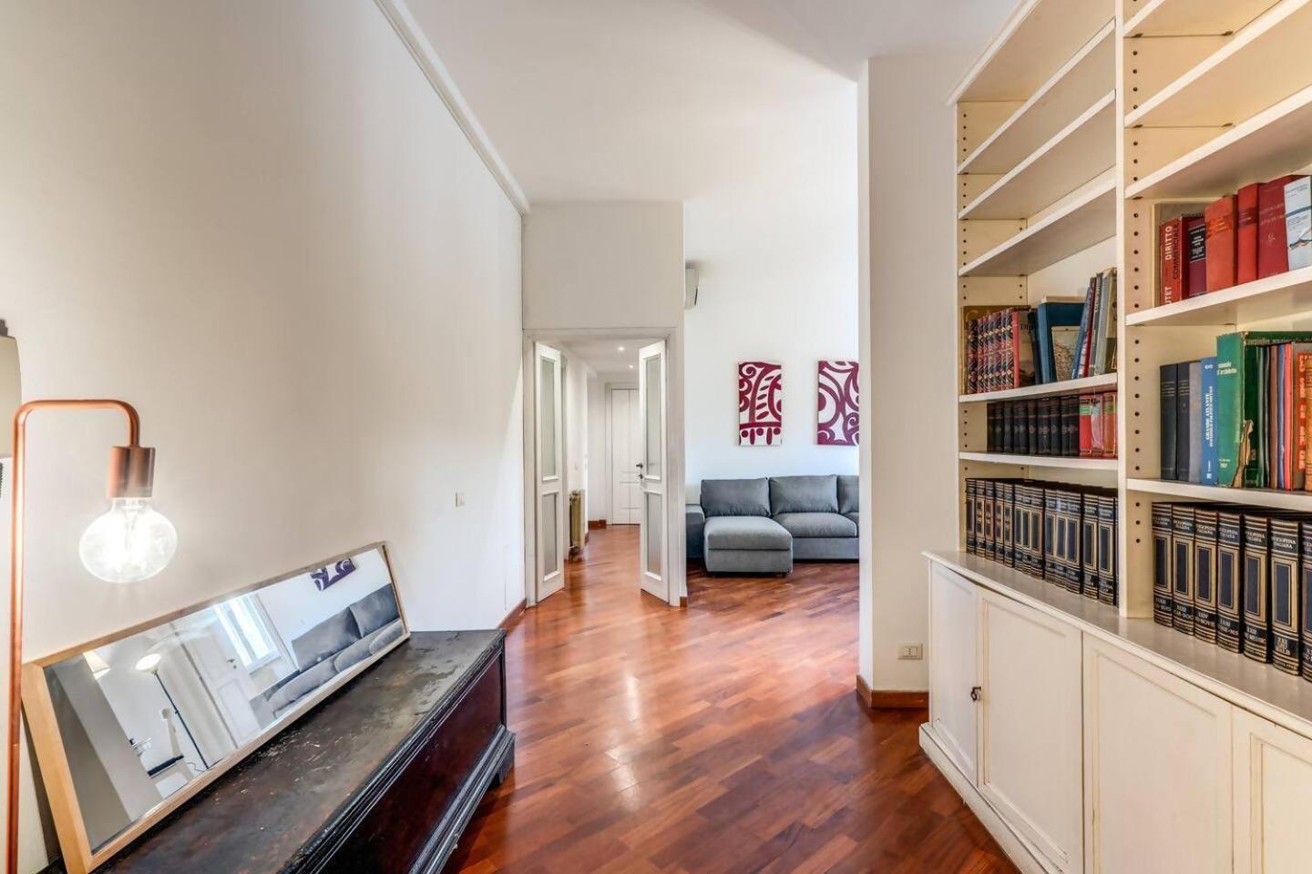 Splendid Flat On The Tiber River Rome Extérieur photo