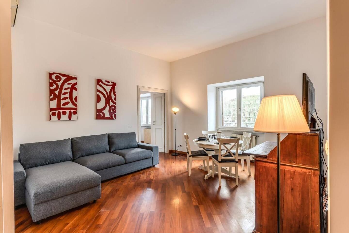 Splendid Flat On The Tiber River Rome Extérieur photo